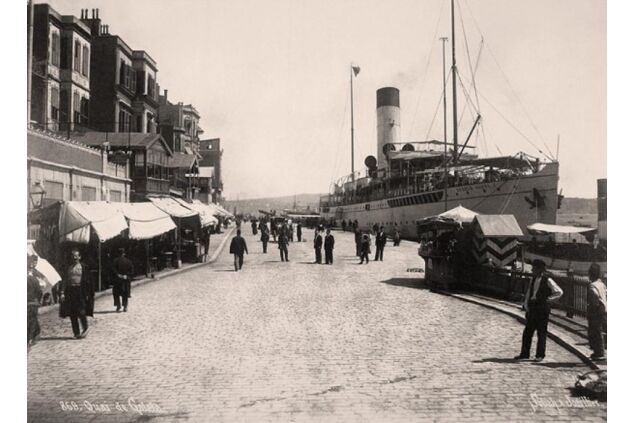 IST 060 / Anonim / Galata Wharf, 1900 IST 060 / Anonim / Galata Wharf, 1900