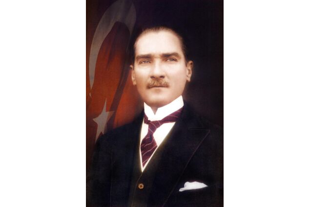 ATA 114 / Atatürk / Atatürk ATA 114 / Atatürk / Atatürk