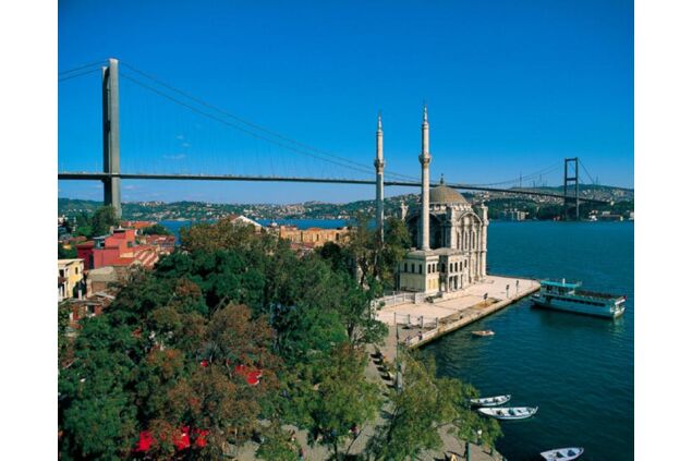 OZG 044 / Güngör ÖZSOY / Ortaköy Camii ve Köprü OZG 044 / Güngör ÖZSOY / Ortaköy Camii ve Köprü