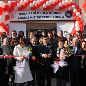Baba Beni Okula Gönder